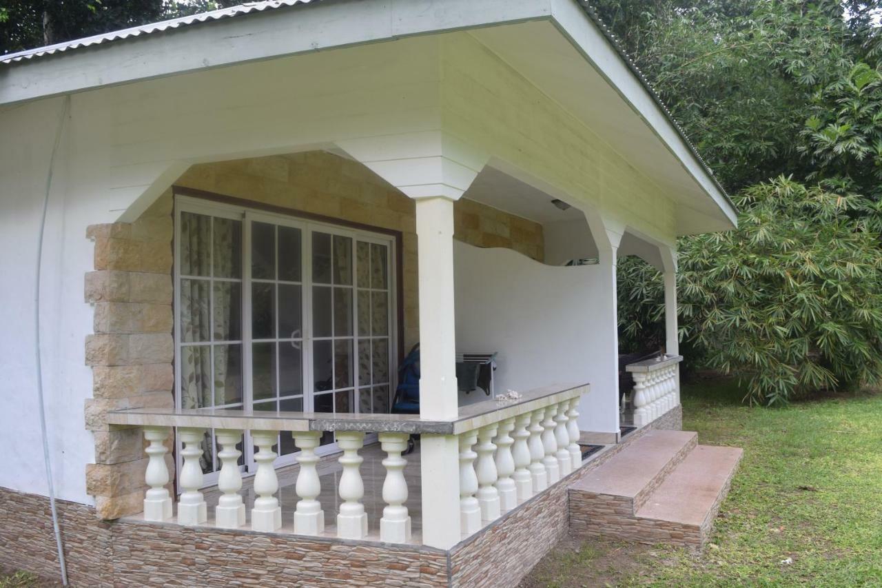 Chalet Bamboo Vert La Digue Luaran gambar